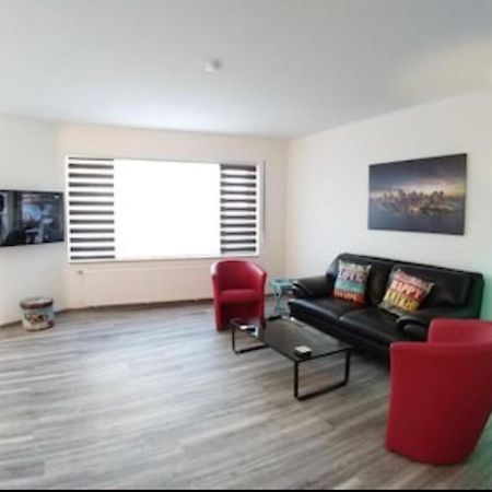 Exklusive Ferienwohnung Mit Terasse Und Garten In Einbeck, Zentrum! Neu!! Buitenkant foto